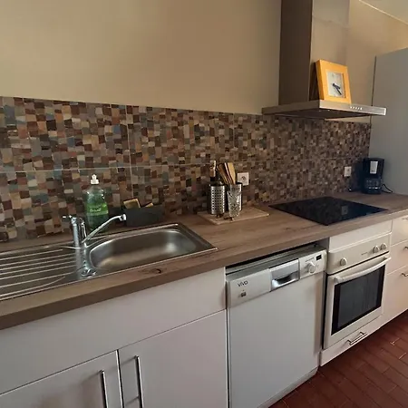 2 Pieces Proche Avec Parking Et Climatisation - Fr-1-226-533 Apartment