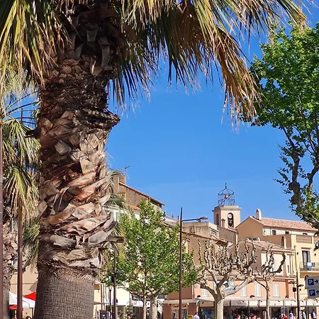 2 Pieces Proche Avec Parking Et Climatisation - Fr-1-226-533 *