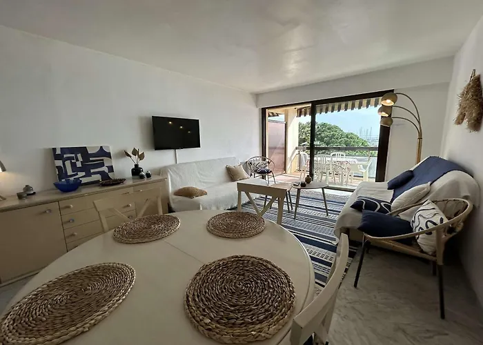 2 Pieces Proche Avec Parking Et Climatisation - Fr-1-226-533 Appartement