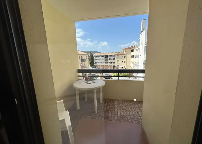 2 Pieces Proche Avec Parking Et Climatisation - Fr-1-226-533