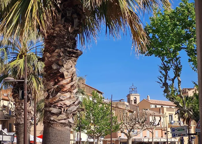 2 Pieces Proche Avec Parking Et Climatisation - Fr-1-226-533 *